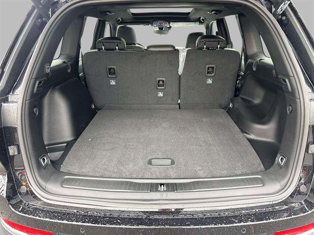 2025 Jeep Grand Cherokee Limited photo 4