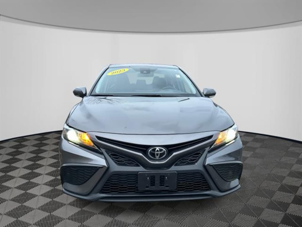 Used 2023 Toyota Camry SE