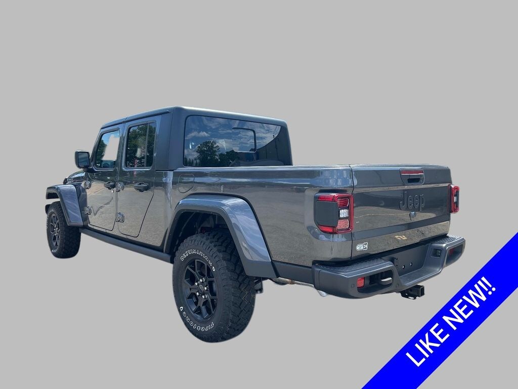 Certified 2025 Jeep Gladiator Willys Truck