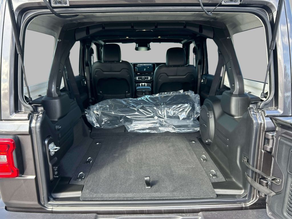 2026 Jeep Wrangler 4-Door Sahara - Photo 7