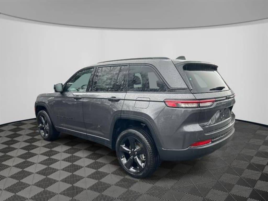 New 2025 Jeep Grand Cherokee LIMITED 4X4 Sport Utility