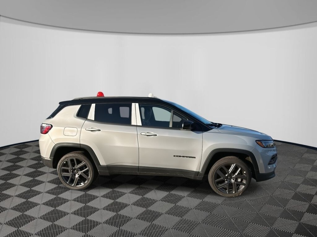 New 2026 Jeep Compass LIMITED ALTITUDE 4X4 Sport Utility