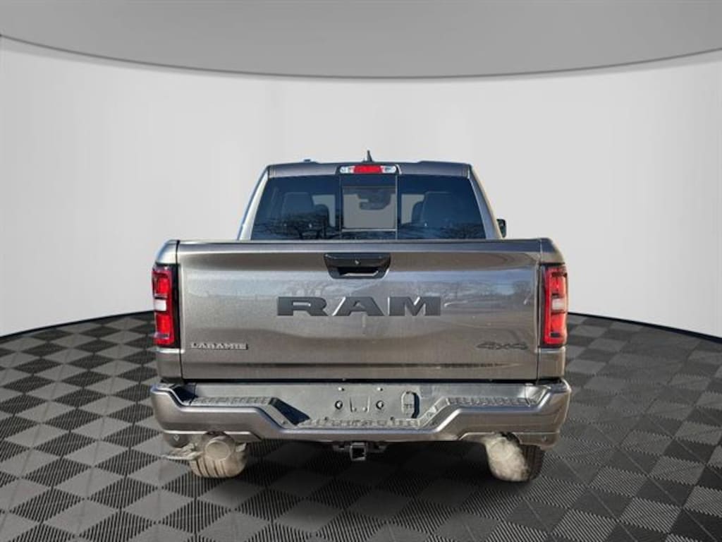 New 2026 Ram 1500 LARAMIE CREW CAB 4X4 5'7 BOX Pickup