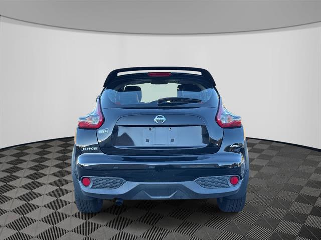 2015 Nissan Juke S photo 4