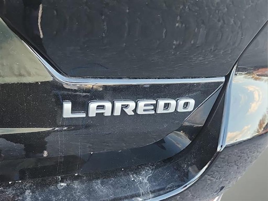 New 2025 Jeep Grand Cherokee LAREDO X 4X4 Sport Utility