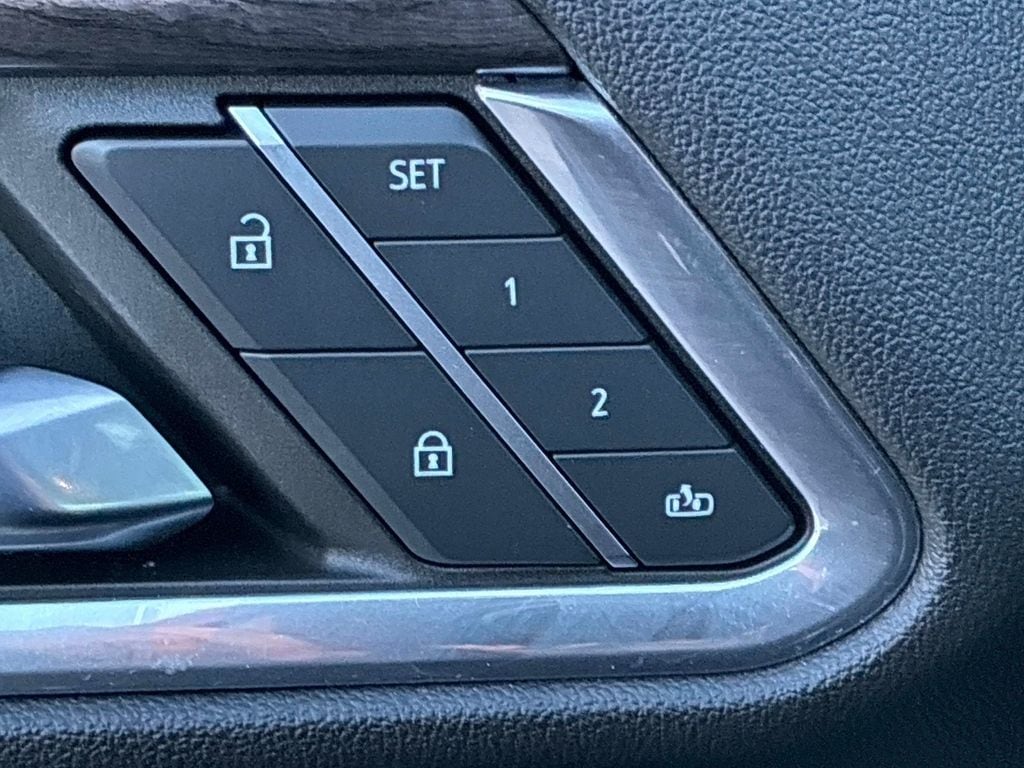 2023 Chevrolet Silverado 1500 LTZ - Photo 24