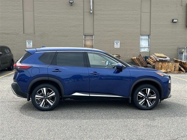 2023 Nissan Rogue Platinum photo 4