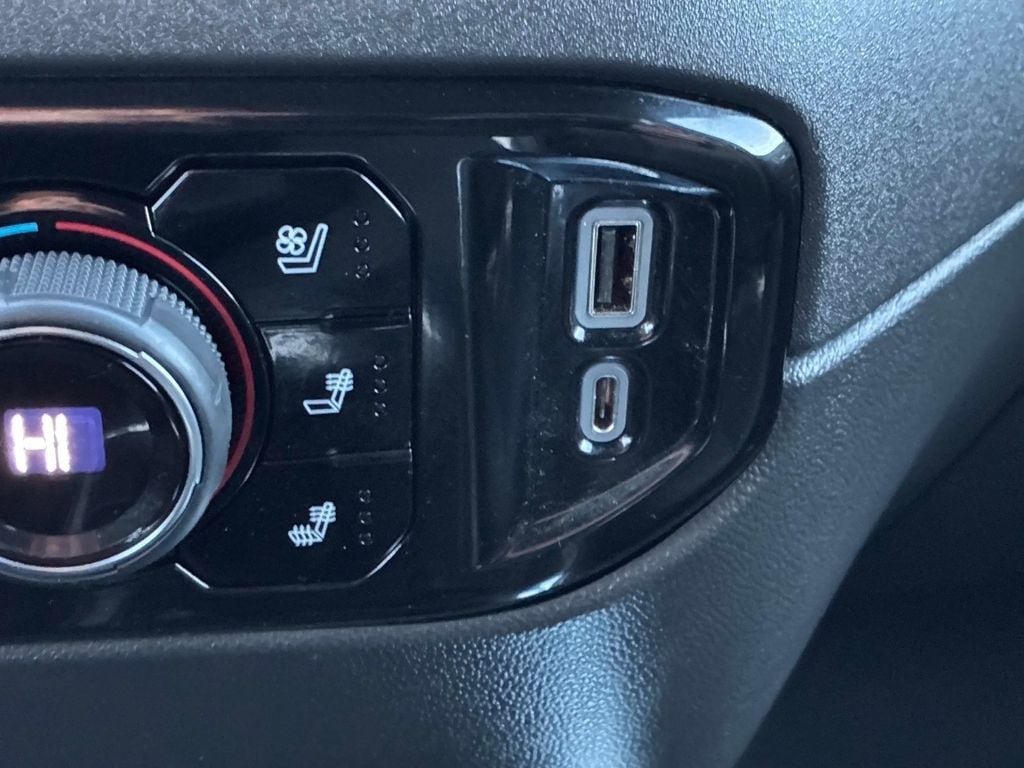 2023 Chevrolet Silverado 1500 LTZ - Photo 31