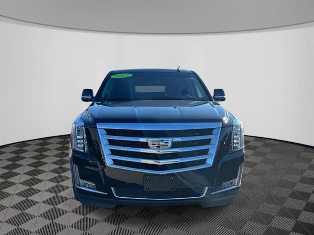 Used 2017 Cadillac Escalade ESV Luxury