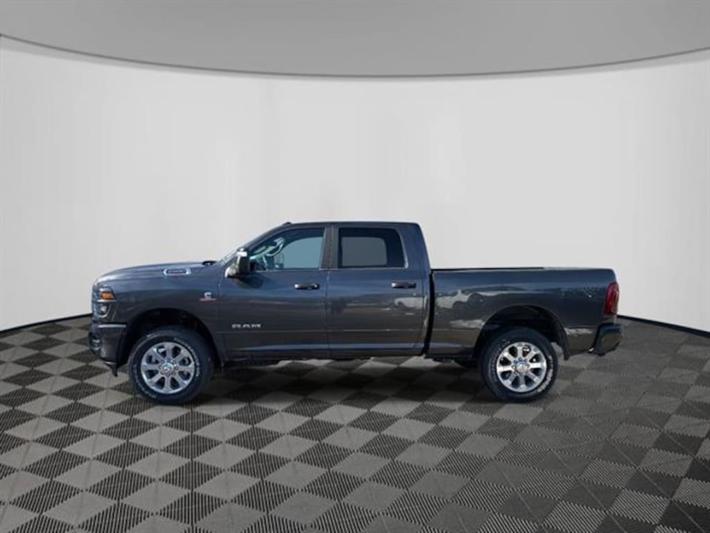 New 2026 Ram 2500 BIG HORN CREW CAB 4X4 6'4 BOX Pickup