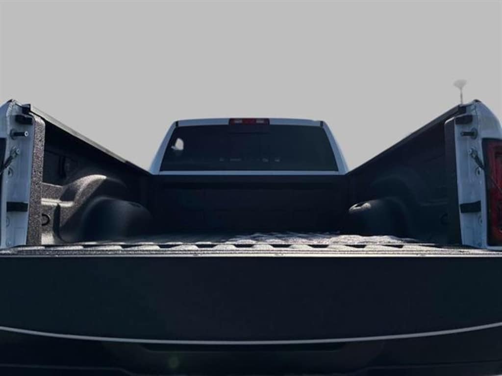 New 2026 Ram 2500 TRADESMAN CREW CAB 4X4 6'4 BOX Pickup