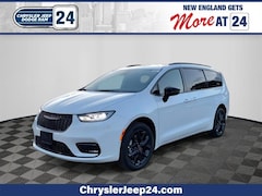 2026 Chrysler Pacifica LIMITED AWD Passenger Van