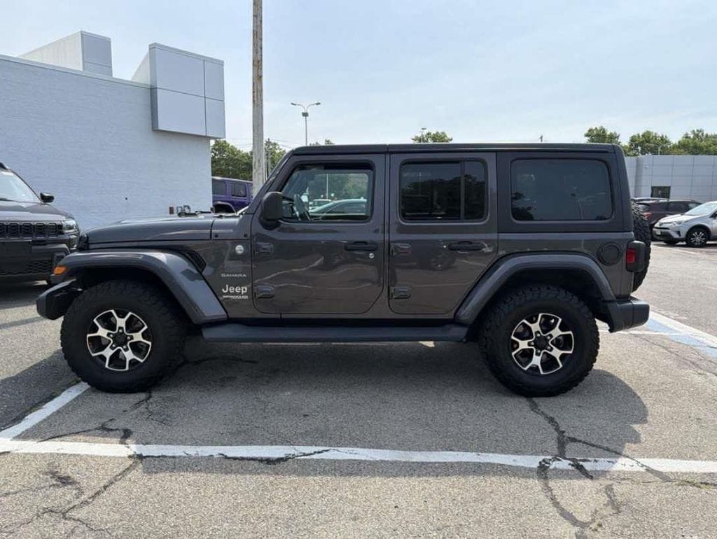 Used 2018 Jeep Wrangler Unlimited Sahara SUV