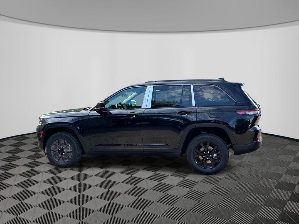 New 2026 Jeep Grand Cherokee LAREDO ALTITUDE 4X4 Sport Utility