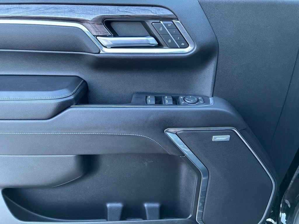 2023 Chevrolet Silverado 1500 LTZ - Photo 20