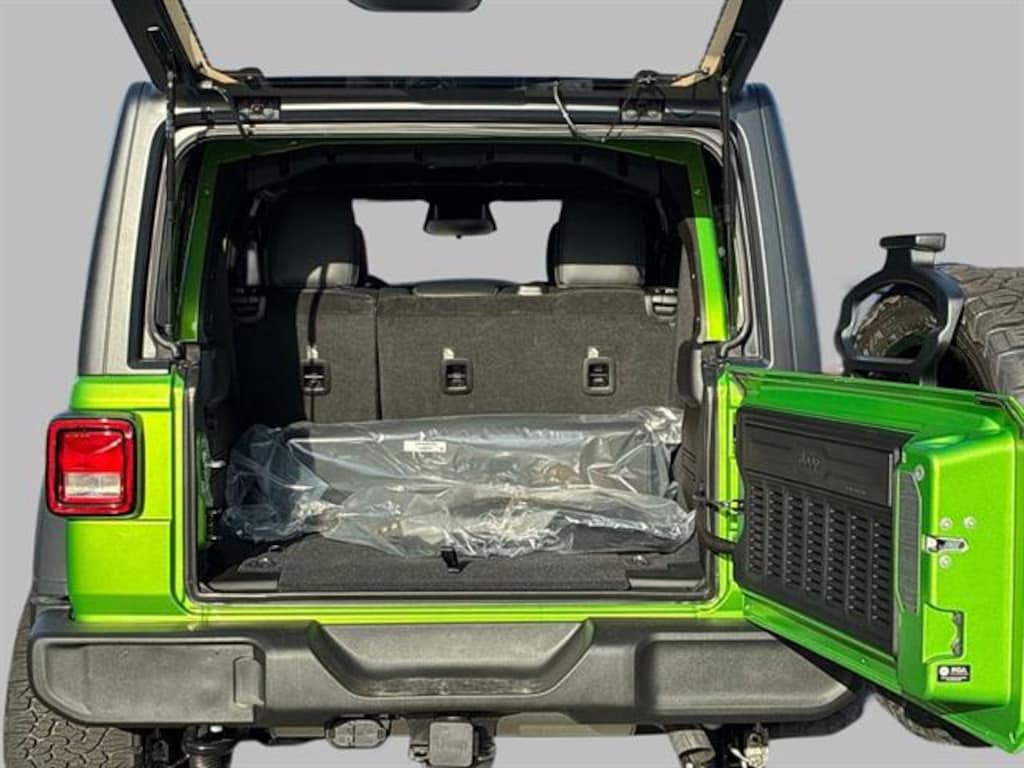 New 2025 Jeep Wrangler 4-DOOR SPORT S Sport Utility