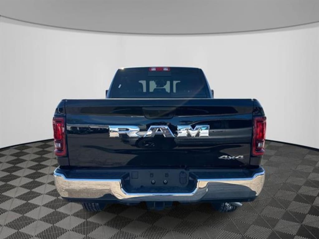 New 2026 Ram 2500 TRADESMAN CREW CAB 4X4 6'4 BOX Pickup