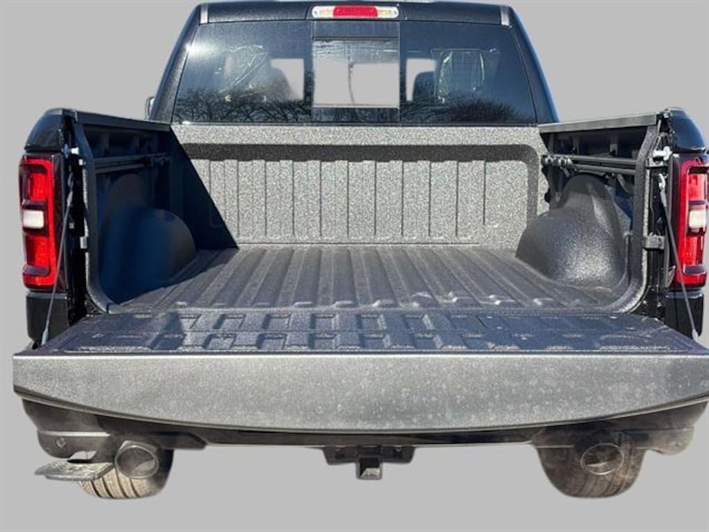 New 2026 Ram 1500 LARAMIE CREW CAB 4X4 5'7 BOX Pickup