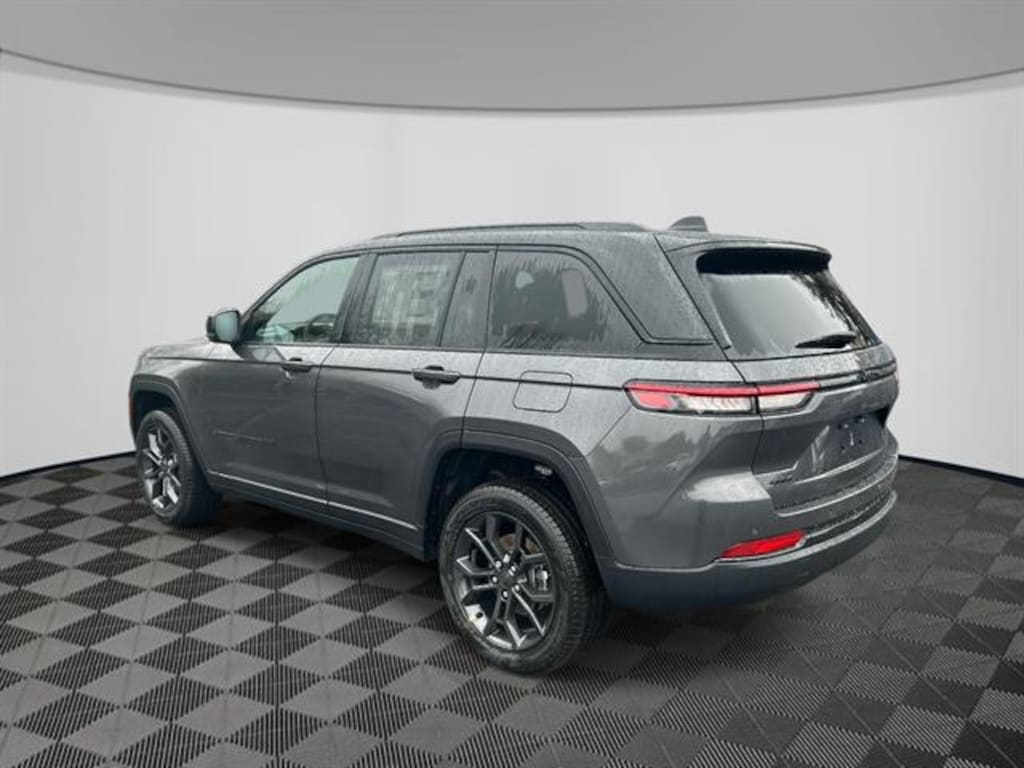 New 2025 Jeep Grand Cherokee LIMITED 4X4 Sport Utility