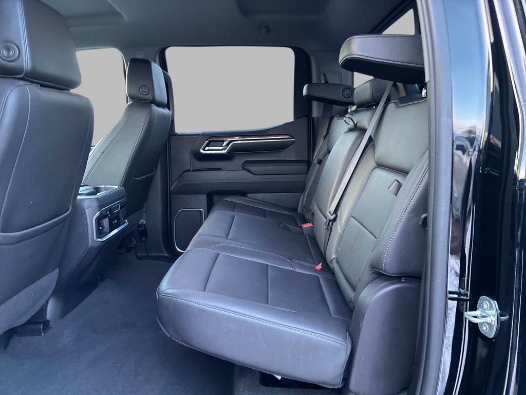 2023 Chevrolet Silverado 1500 LTZ - Photo 14