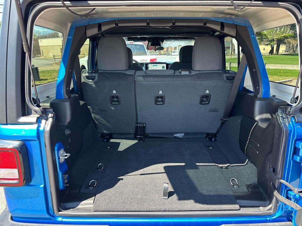 New 2026 Jeep Wrangler 4-DOOR SPORT S Sport Utility