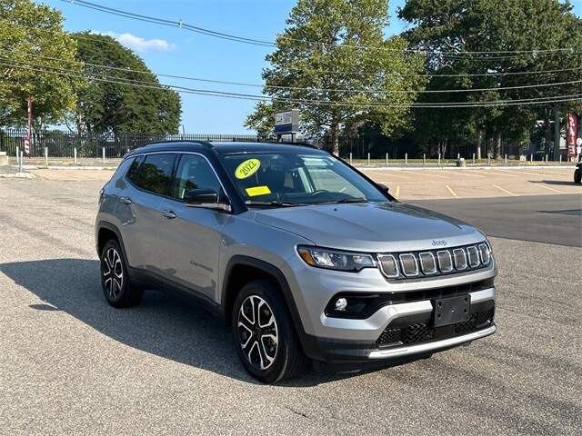 2022 Jeep Compass Limited photo 3