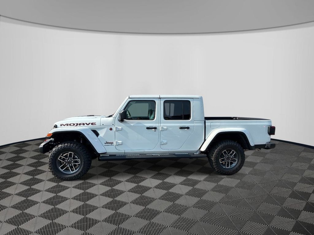 New 2026 Jeep Gladiator MOJAVE 4X4 Pickup