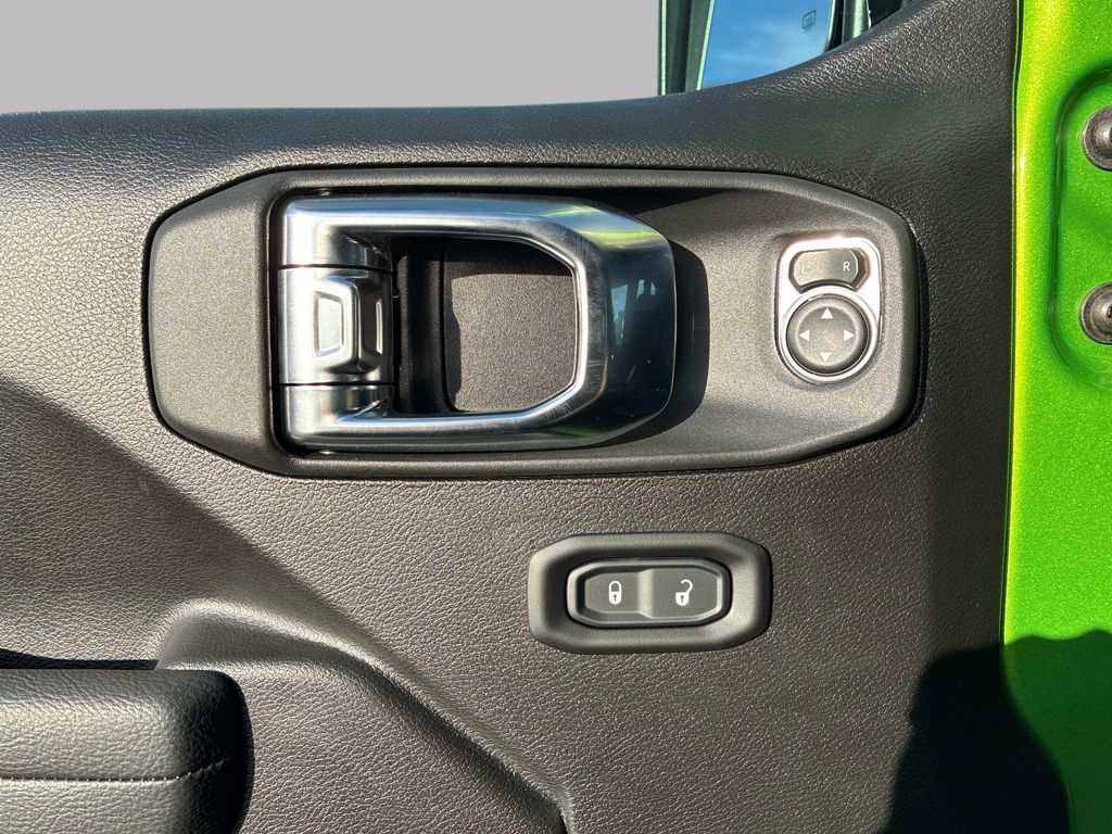 2025 Jeep Wrangler 4-Door Sport S - Photo 9