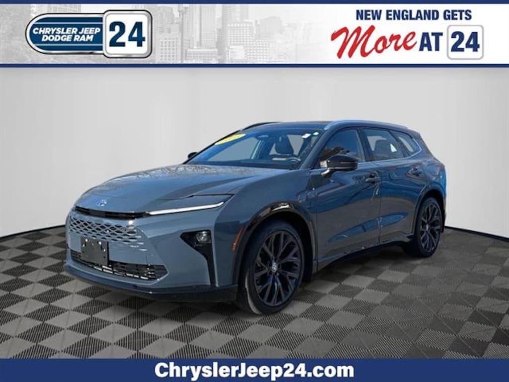 Used 2025 Toyota Crown Signia Limited SUV