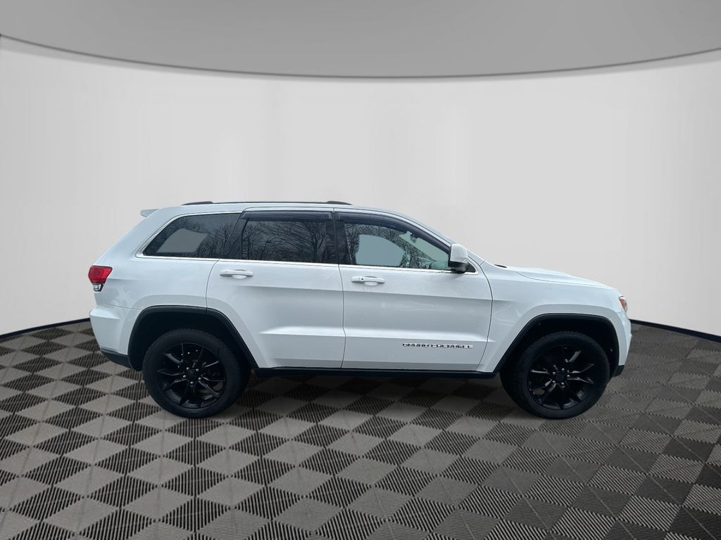 Used 2016 Jeep Grand Cherokee Laredo SUV