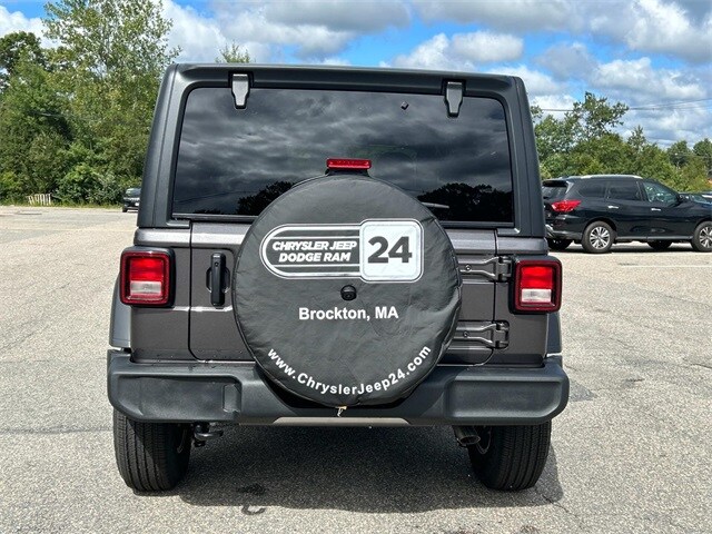 2025 Jeep Wrangler Sport S photo 3