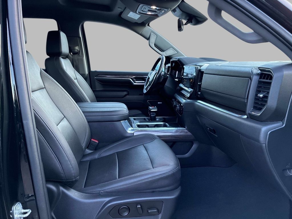 2023 Chevrolet Silverado 1500 LTZ - Photo 9