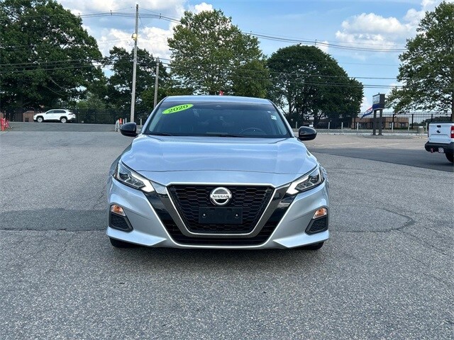 2020 Nissan Altima 2.5 SR photo 2