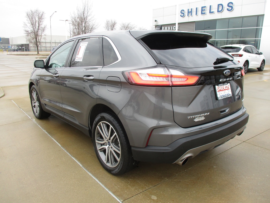 Used 2022 Ford Edge Titanium SUV