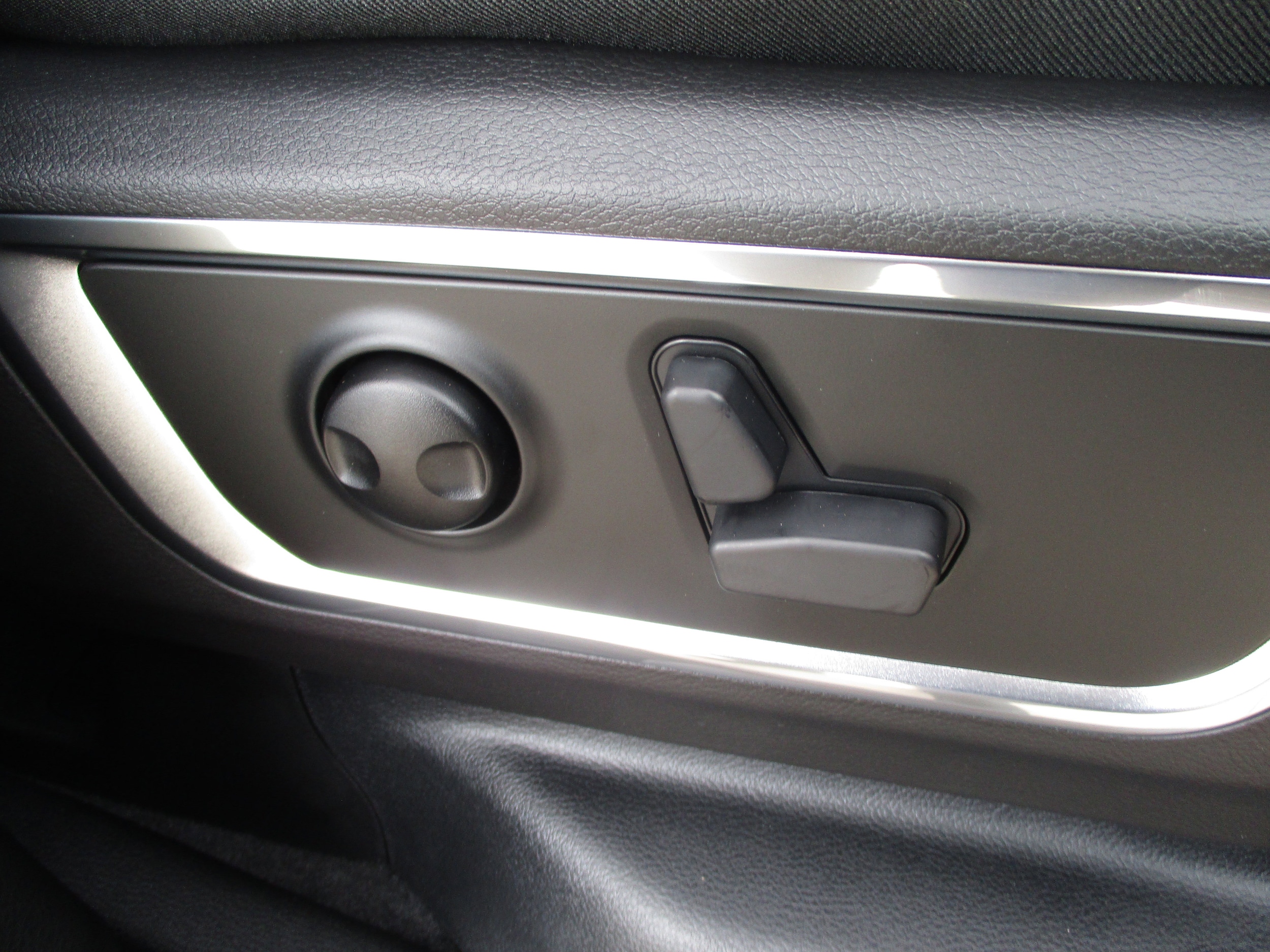 2025 RAM 1500 Laramie - Photo 46