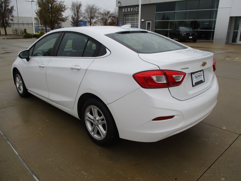 Used 2018 Chevrolet Cruze LT Auto Sedan