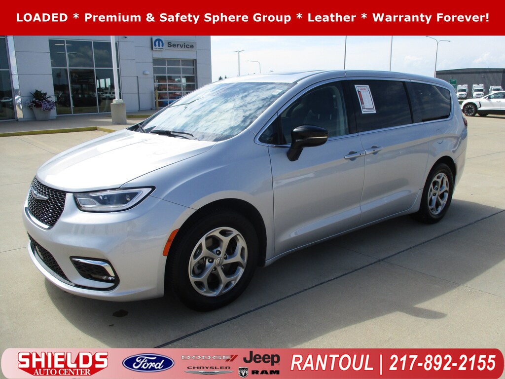 Used 2024 Chrysler Pacifica Limited Van Passenger Van