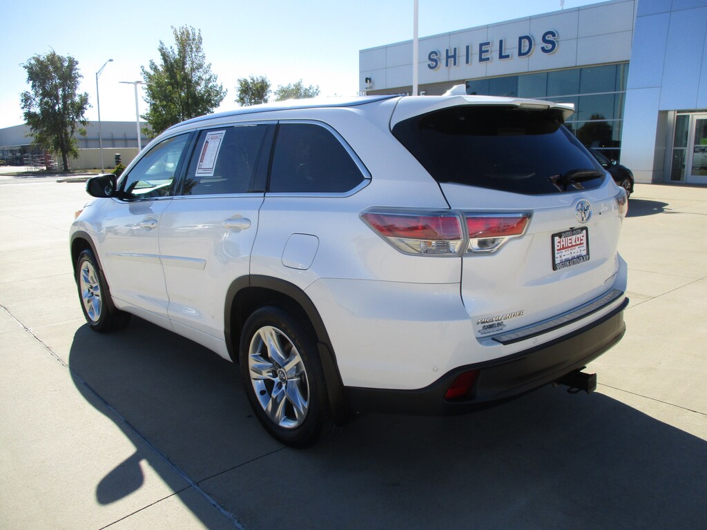 Used 2016 Toyota Highlander Limited V6 SUV