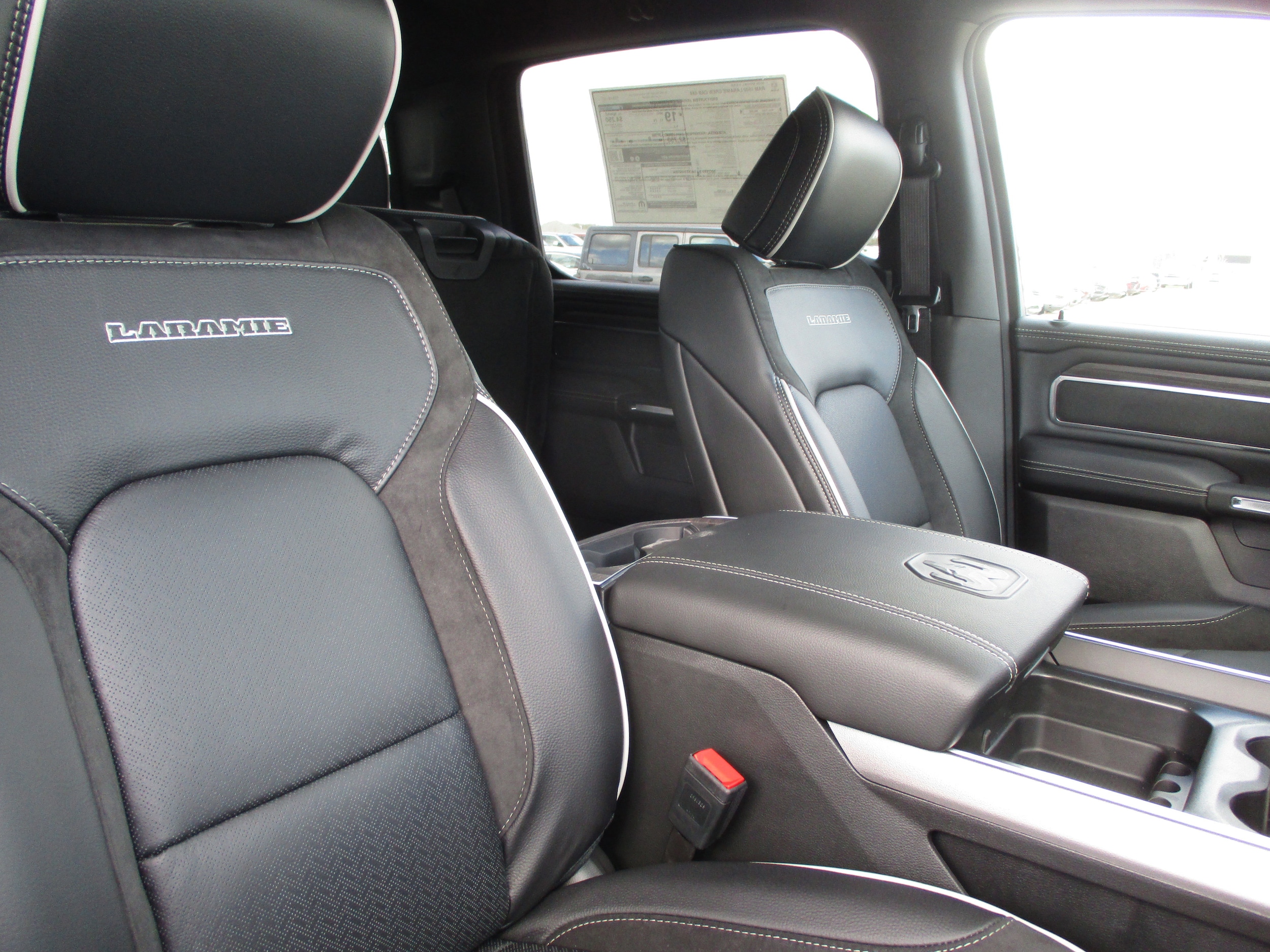 2025 RAM 1500 Laramie - Photo 45