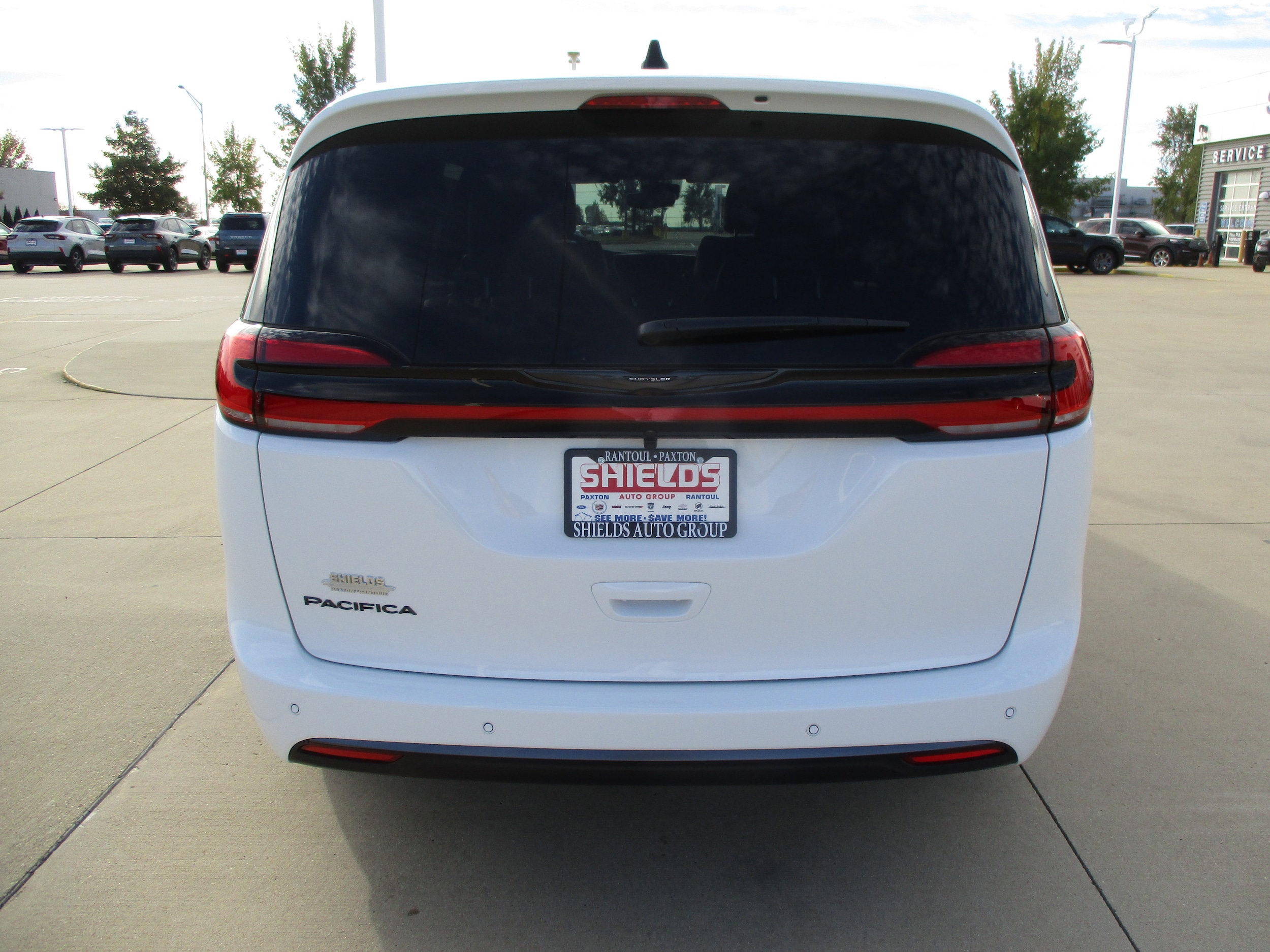 2026 Chrysler Pacifica Select - Photo 5