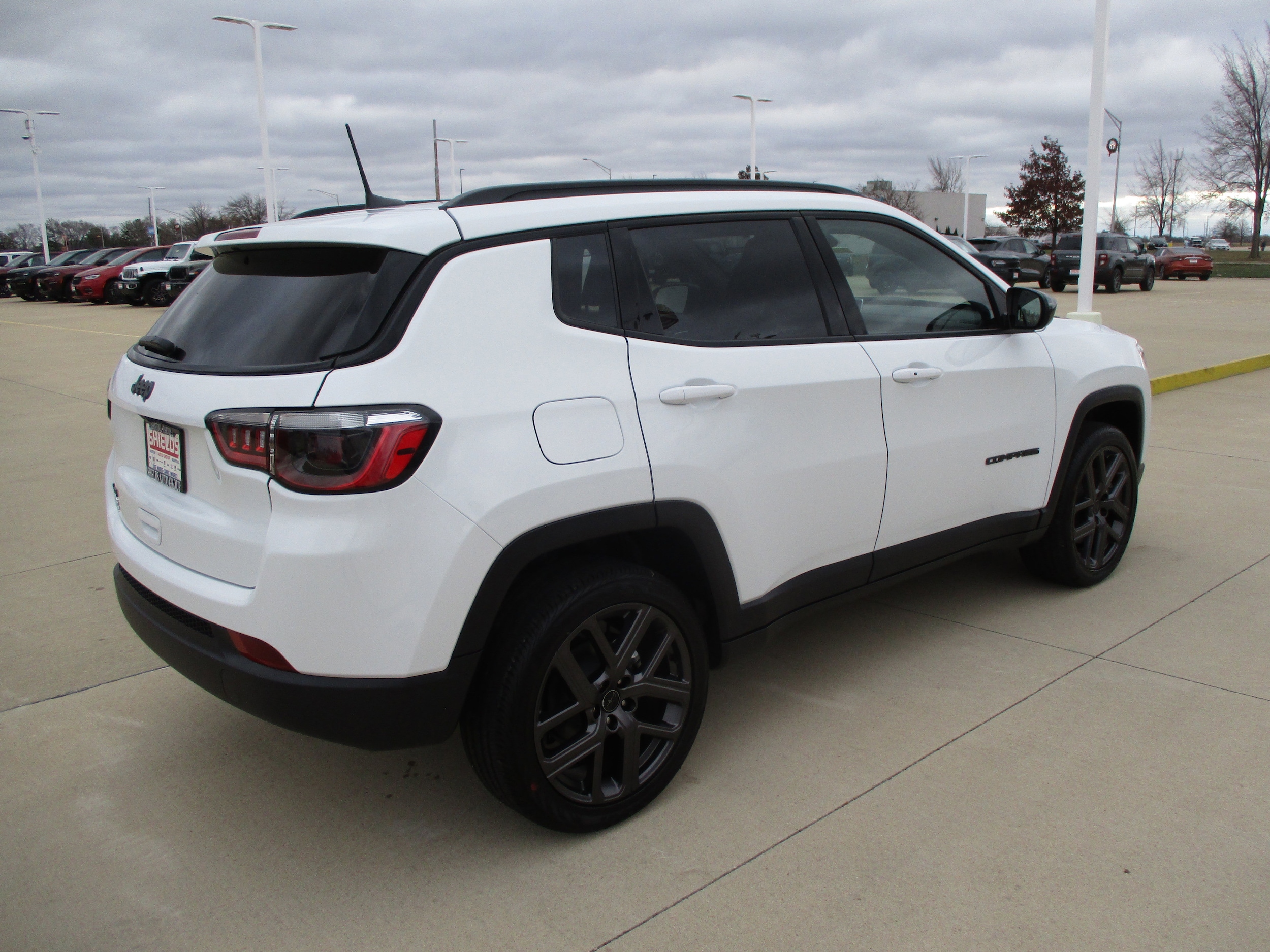 2026 Jeep Compass Latitude Altitude - Photo 6