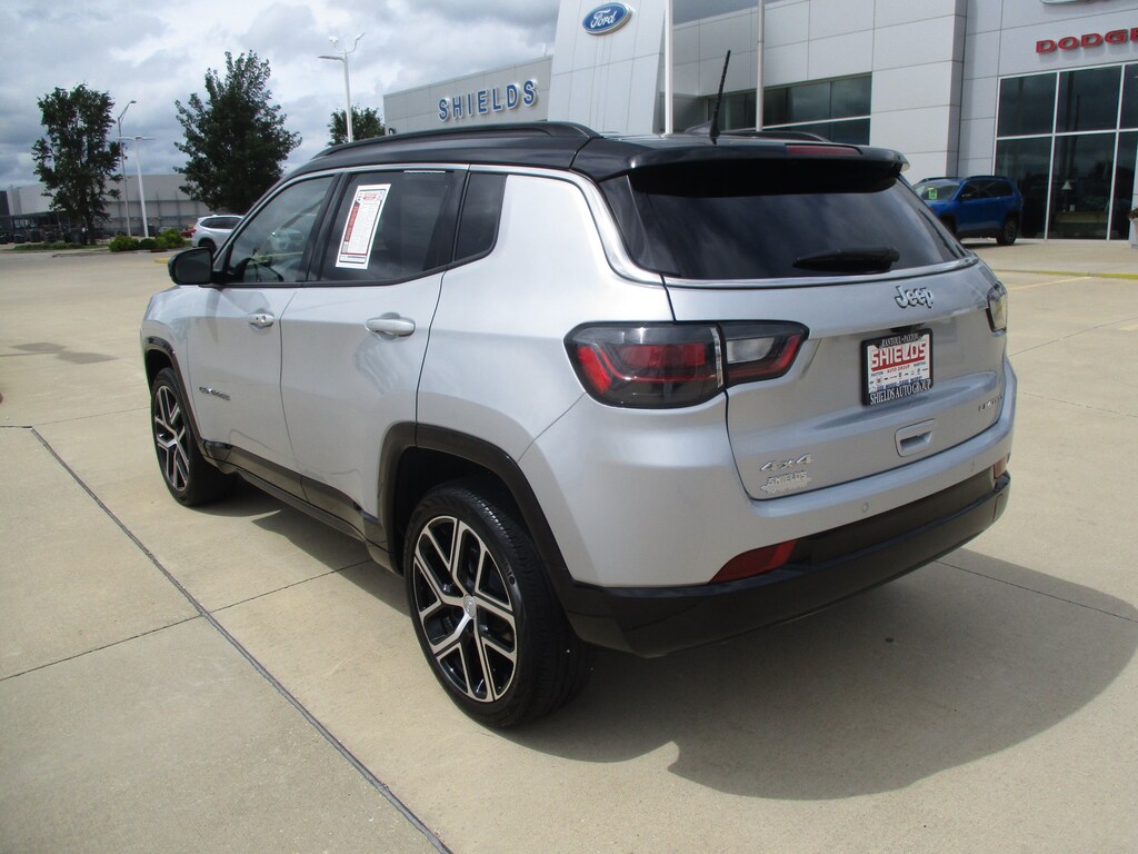 Used 2024 Jeep Compass Limited SUV