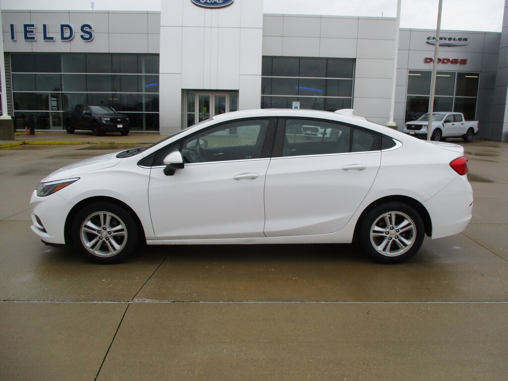 Used 2018 Chevrolet Cruze LT Auto Sedan
