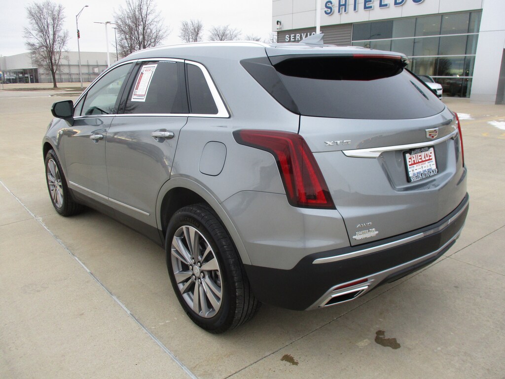 Used 2025 CADILLAC XT5 Premium Luxury SUV