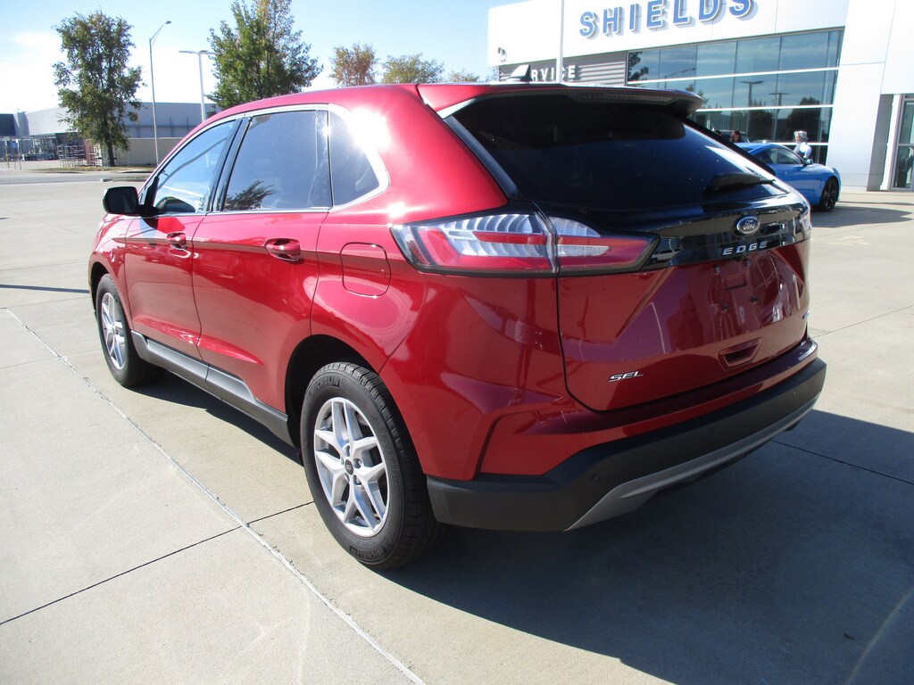 Used 2024 Ford Edge SEL SUV