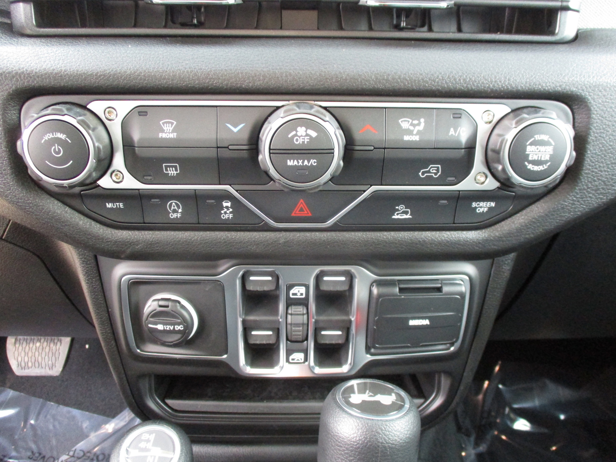 2026 Jeep Wrangler 4-Door Sport - Photo 23