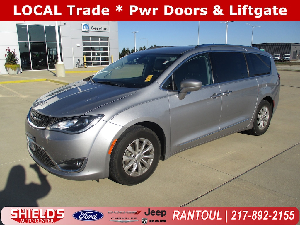 Used 2018 Chrysler Pacifica Touring L Van
