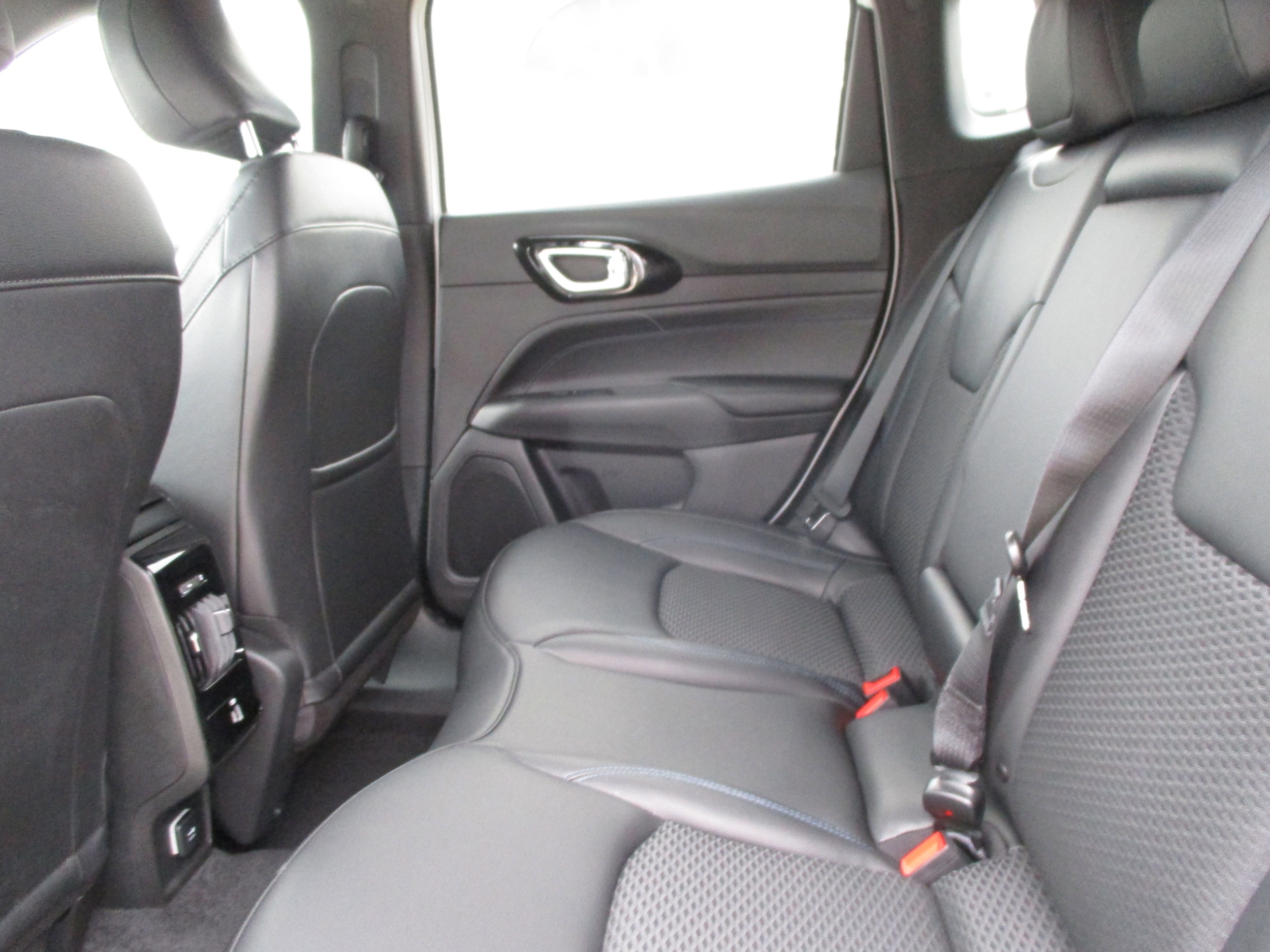 2026 Jeep Compass Latitude Altitude - Photo 33