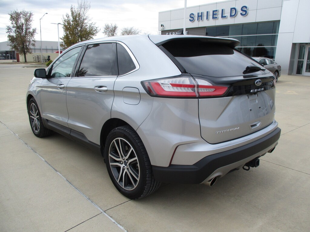 Used 2022 Ford Edge Titanium SUV