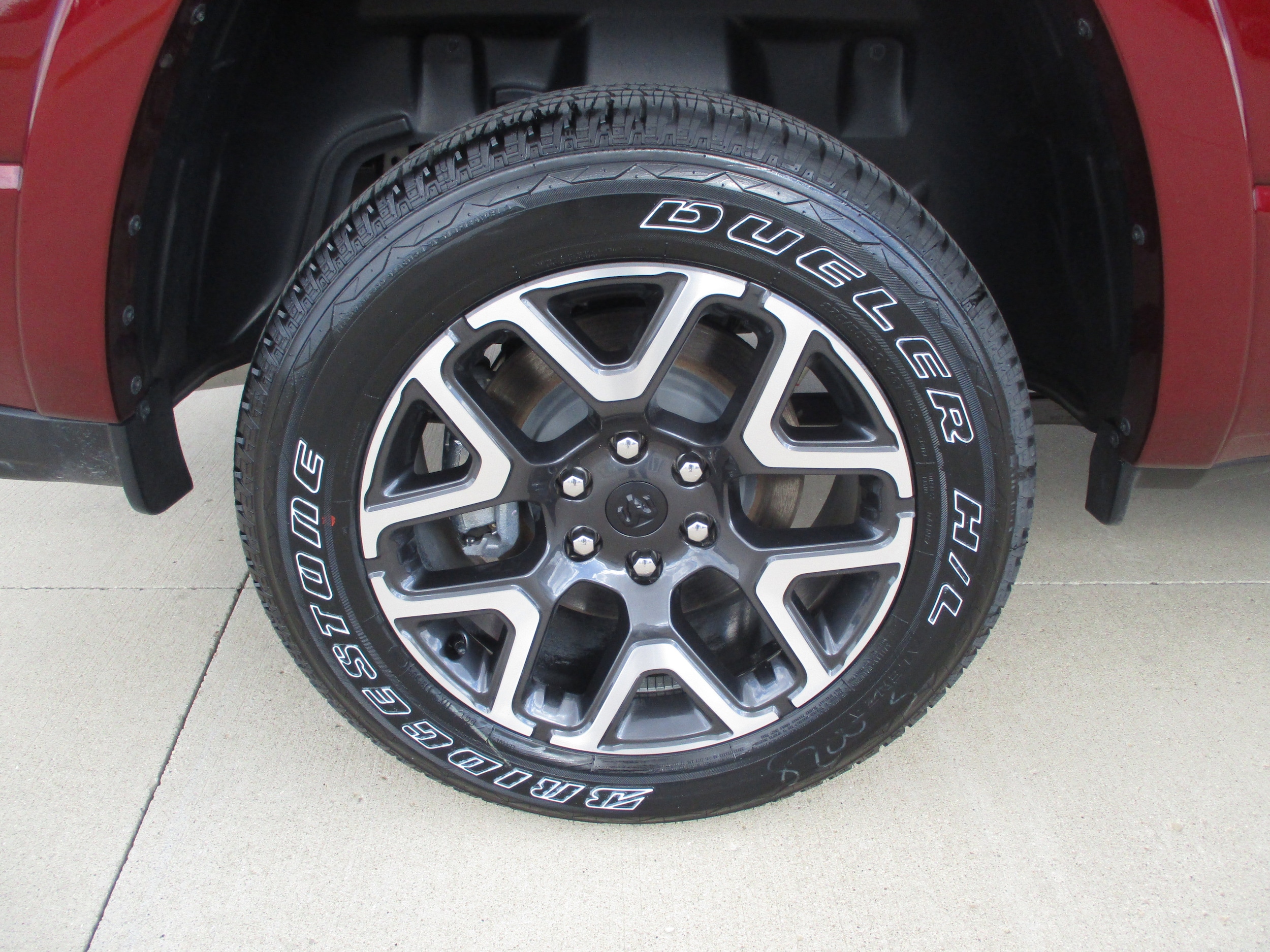 2025 RAM 1500 Laramie - Photo 16